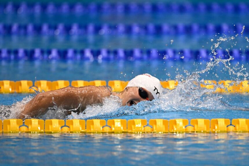 Ledecky shines as Popovici flops at swimming world championships