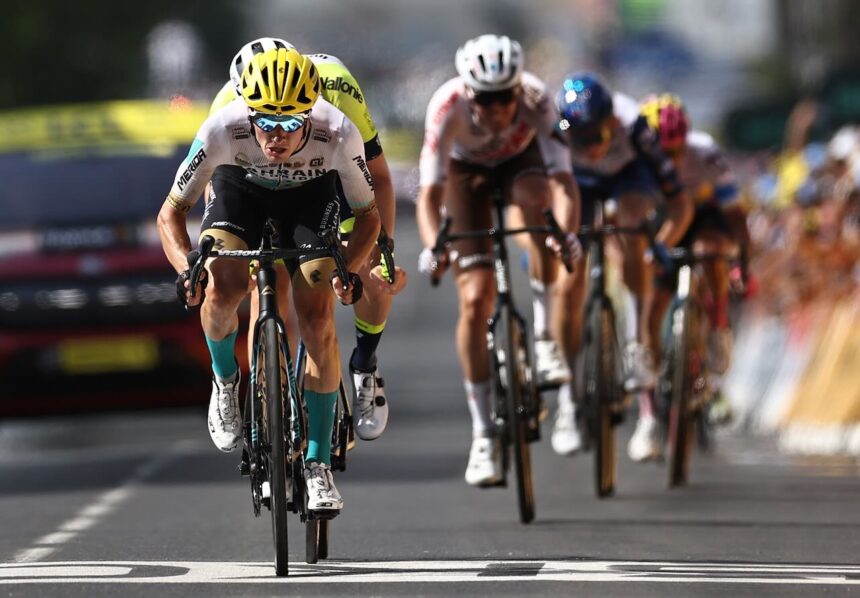 Bilbao ends Spanish wait on scorching Tour de France stage