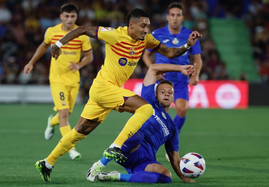 Getafe frustrate Barca as both sides see red in goalless draw