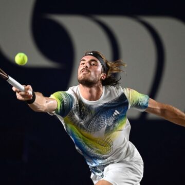 Tsitsipas defeats de Minaur to capture ATP Los Cabos title