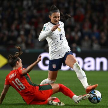 Holders US stumble into World Cup last 16 but England, Dutch rampant