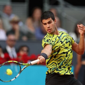 Alcaraz through at US Open as Sabalenka, Vondrousova advance