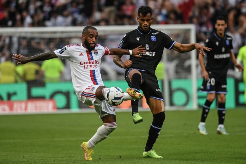 Lyon engulfed in crisis ahead of clash with PSG