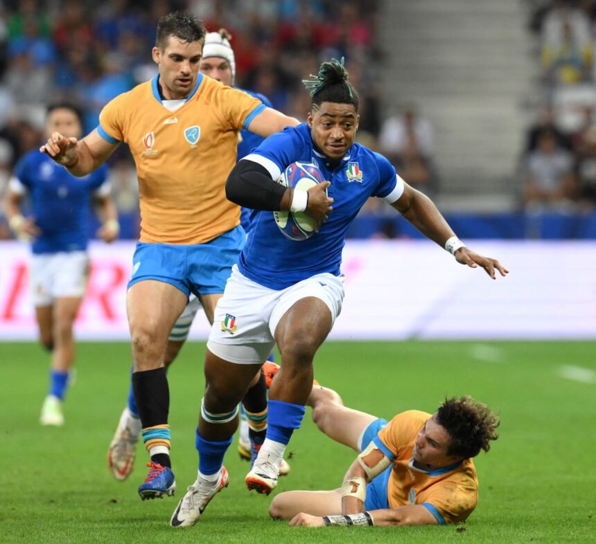 Tale of two halves as ill-disciplined Italy beat Uruguay at World Cup