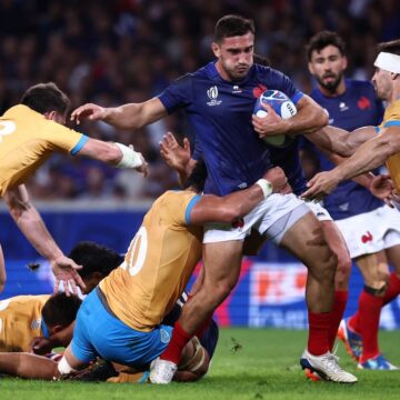 Bielle-Biarrey helps France avoid Uruguay scare