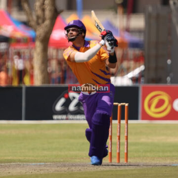 Smit dazzles in cricket season opener