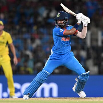 Kohli, Rahul lead India out of peril to beat Australia at World Cup