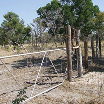 Farmers grateful for fencing material