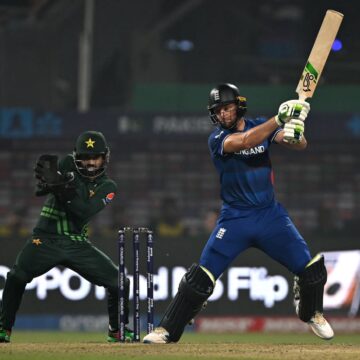 England send Pakistan crashing out of World Cup with thumping win