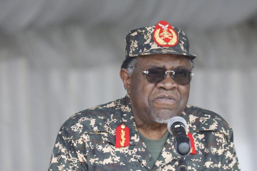 Geingob regt Modernisierung beim Militär an