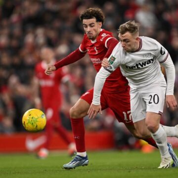 Liverpool dominate West Ham to reach League Cup semis