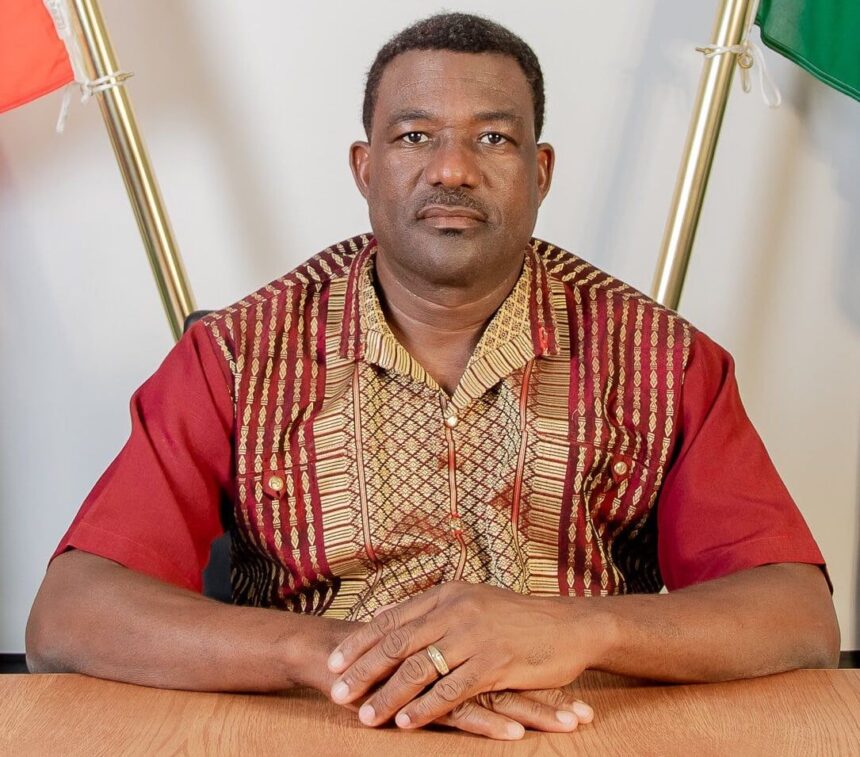 Amukwiyu suspends Oniipa mayor – The Namibian