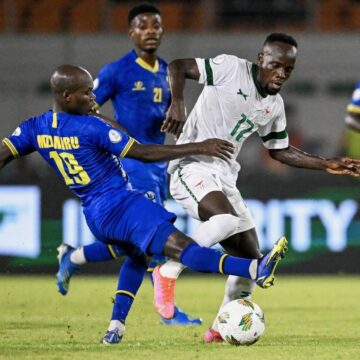 Tanzanian hopes of historic Afcon victory dashed by 10-man Zambia