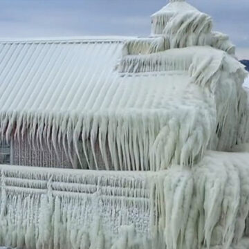 More than 90 dead after fierce US winter storms