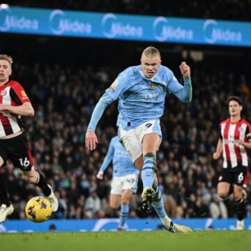 Haaland breaks Brentford’s resistance as Man City close on Liverpool