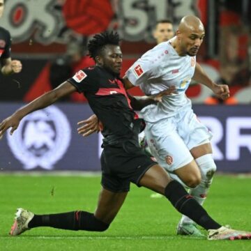 Leverkusen set new 33-match unbeaten record, go 11 points clear