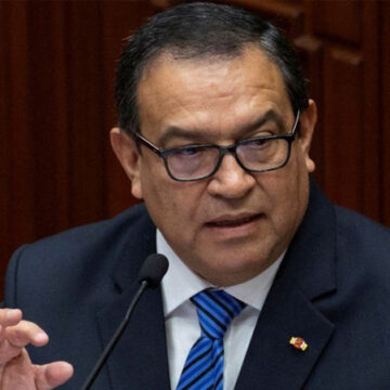 Alberto Otárola: Peru PM resigns after recording with woman leaked