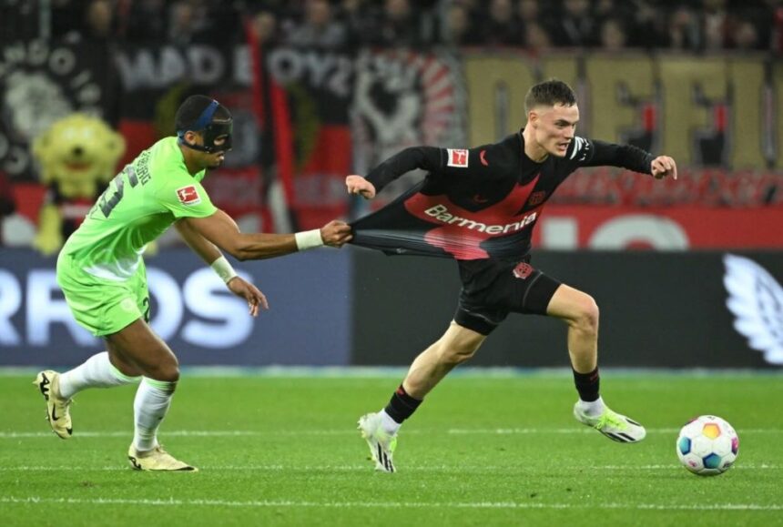 Leverkusen defeat Wolfsburg to edge closer to first Bundesliga title