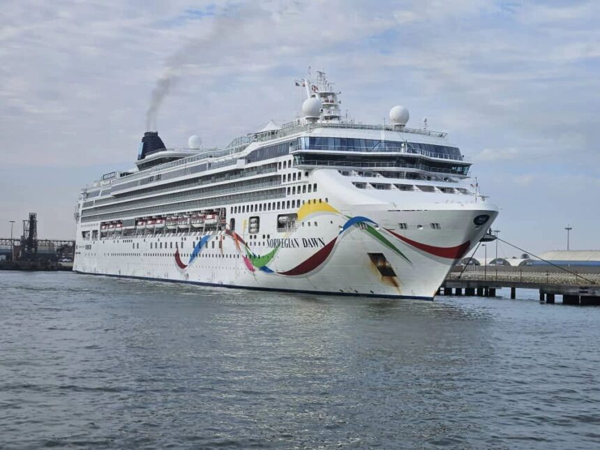 Namport welcomes Norwegian Dawn and Silver Cloud passenger liners – Business Express