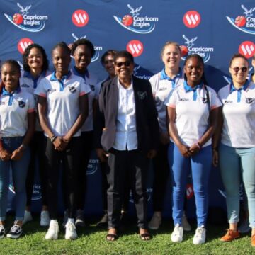 Women cricketers sign professional contracts – Sport