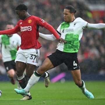 Liverpool’s title bid dented by Man Utd draw, Spurs go fourth – Sport